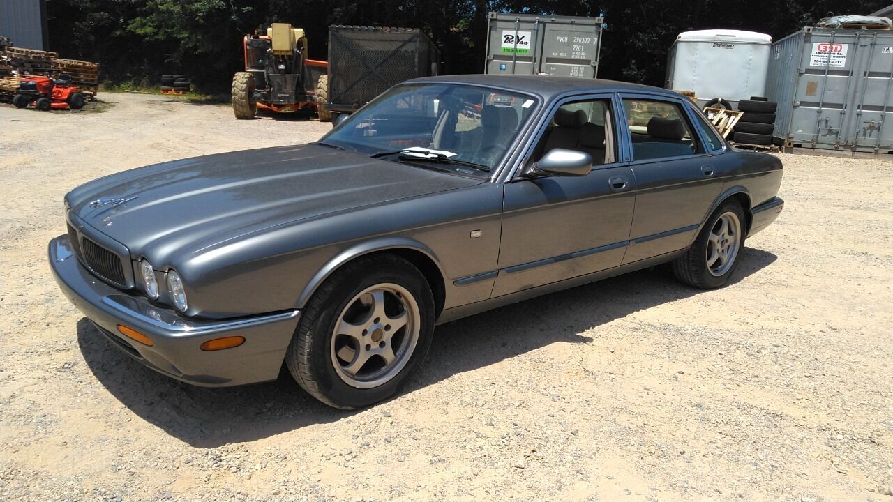 2003 JAGUAR XJ