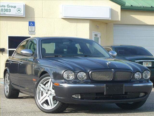2004 JAGUAR XJR