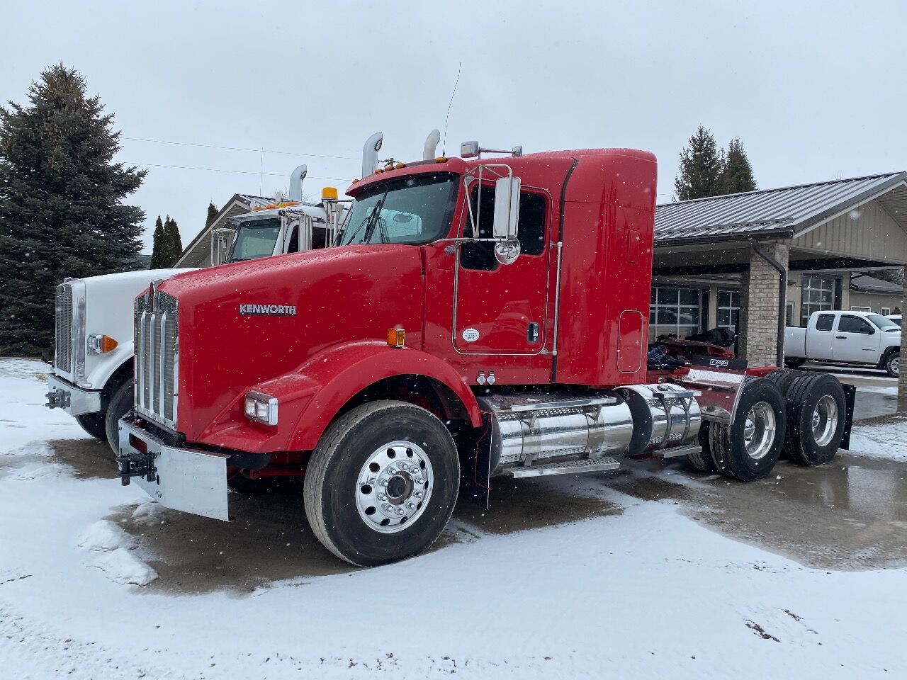 2013 KENWORTH T8 Series