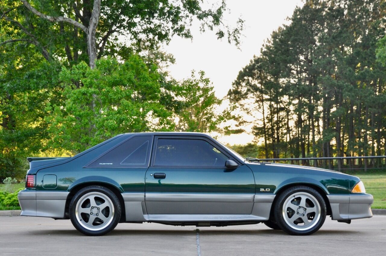 1992 FORD Mustang