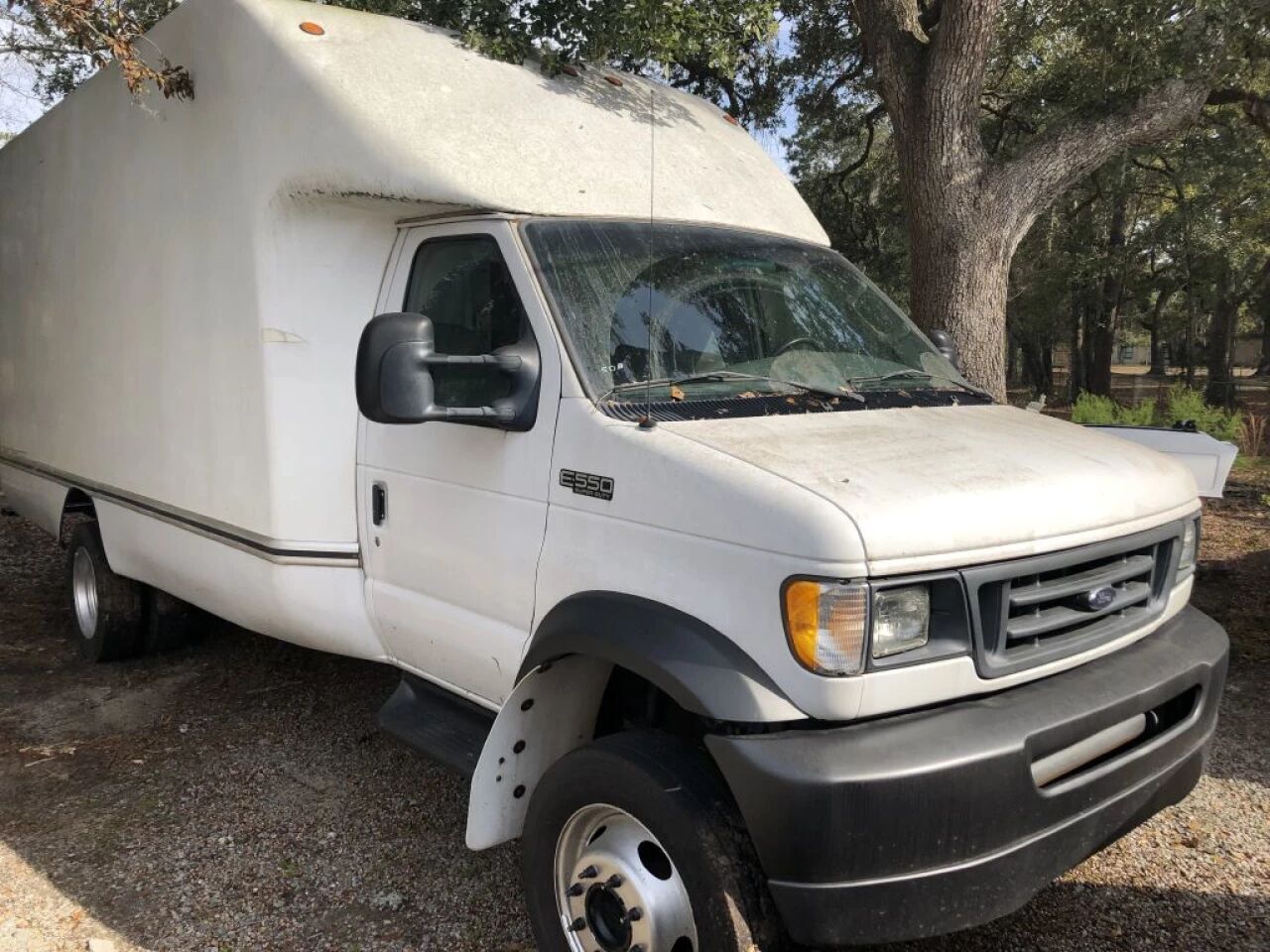 Ford E-550