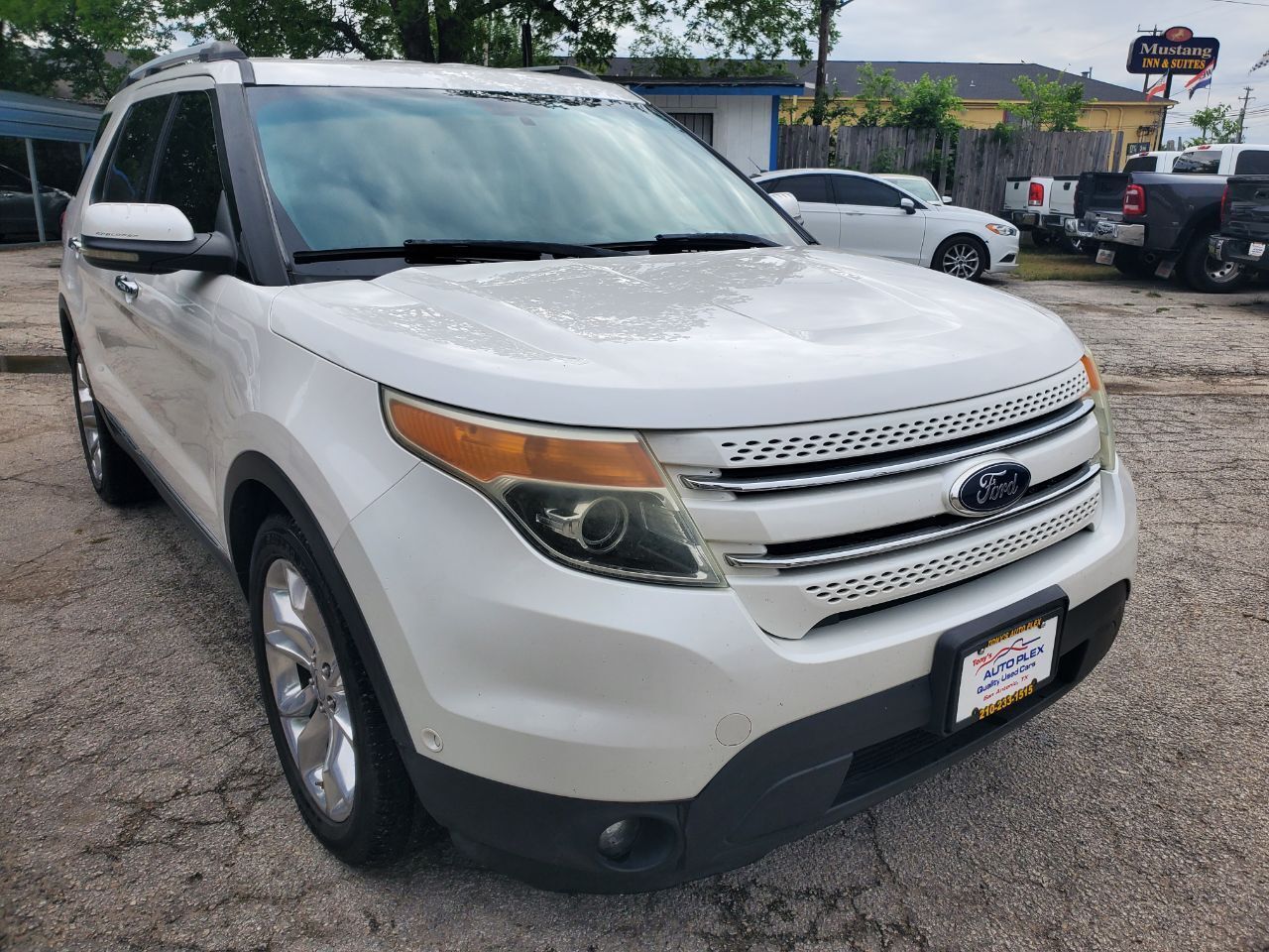 2011 FORD Explorer