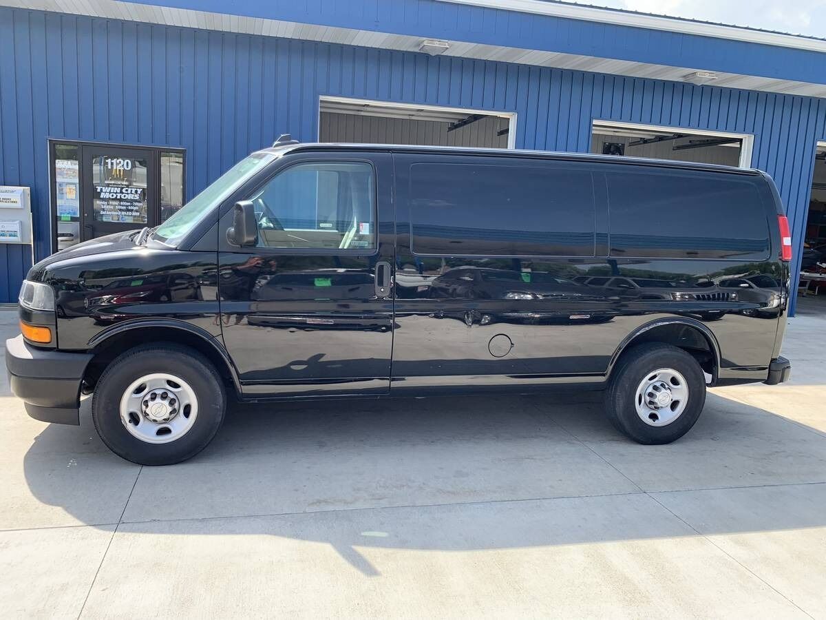 2019 CHEVROLET Express