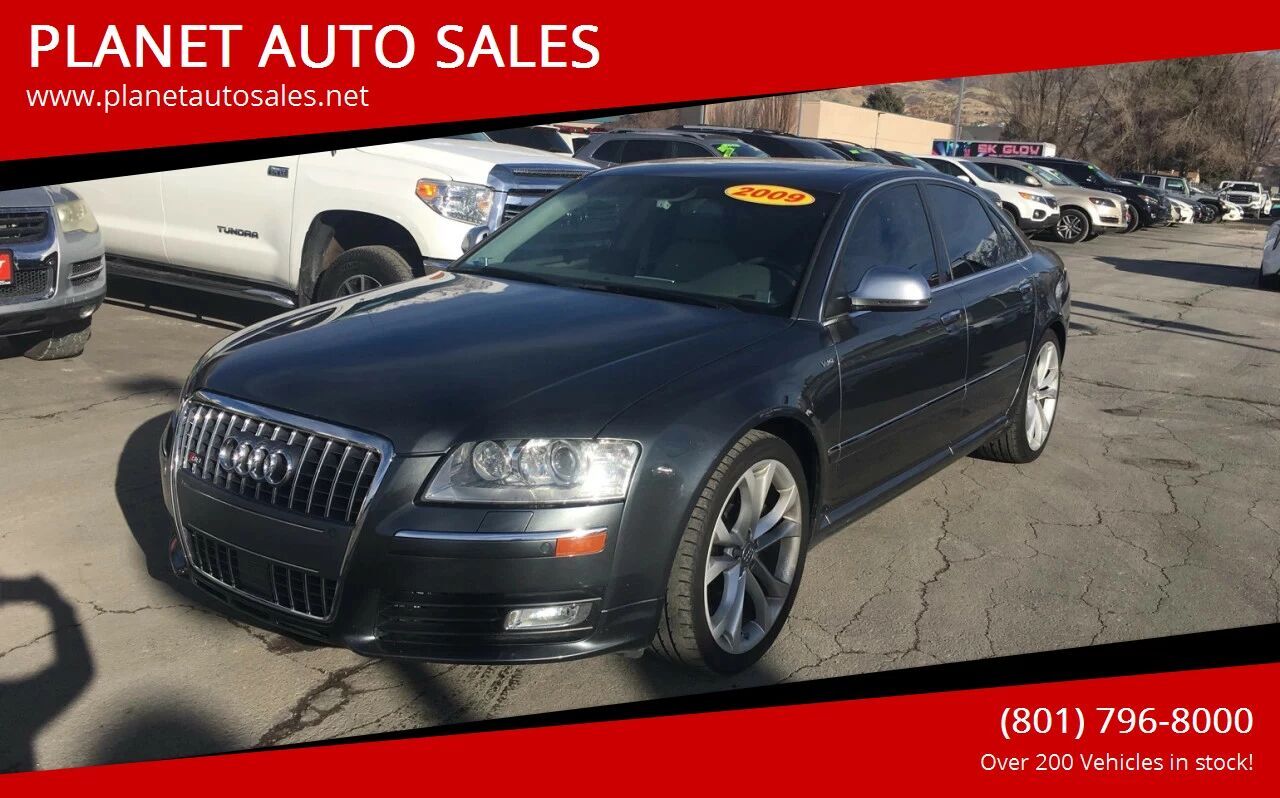 Audi S8