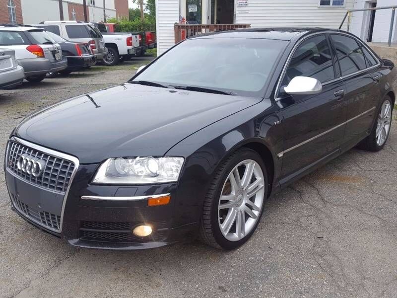 2007 AUDI S8