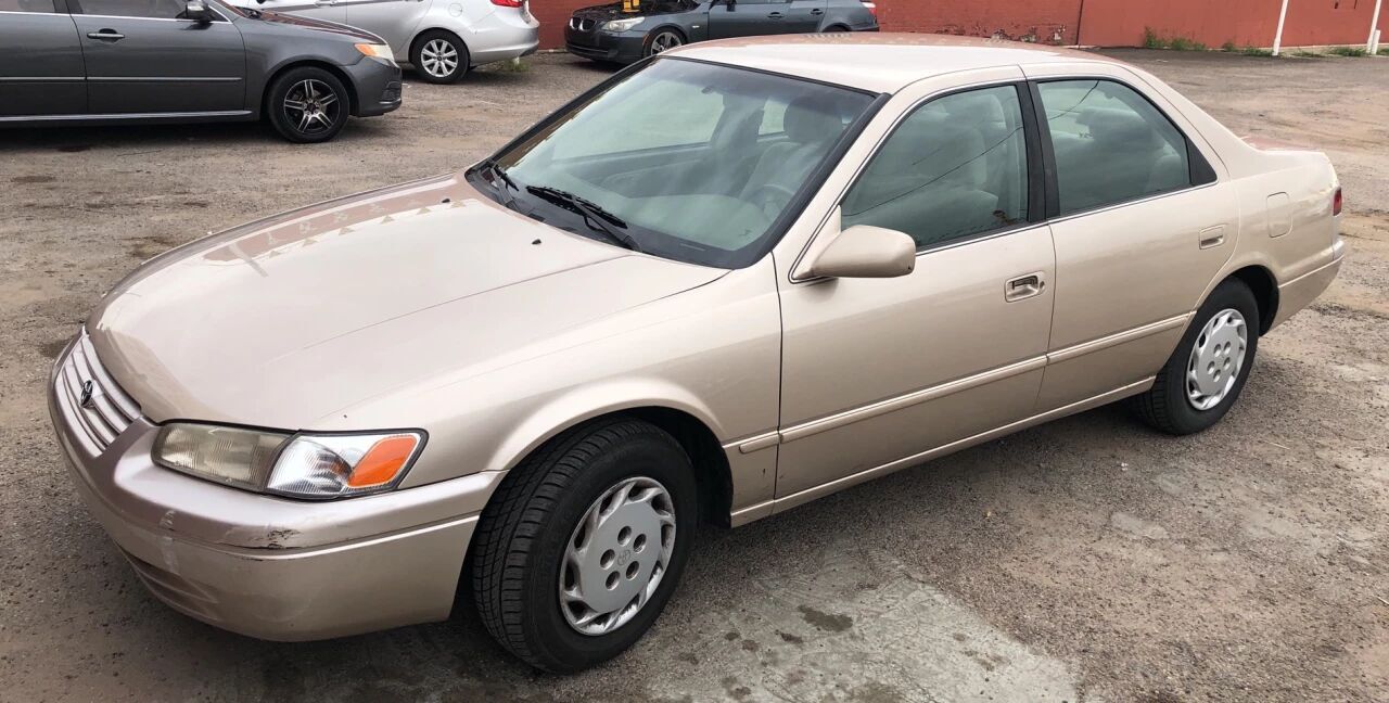 1999 TOYOTA Camry