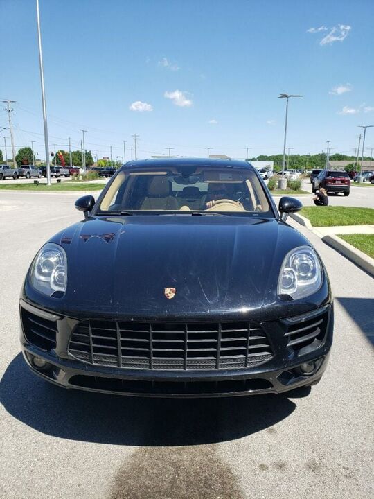 2015 PORSCHE Macan
