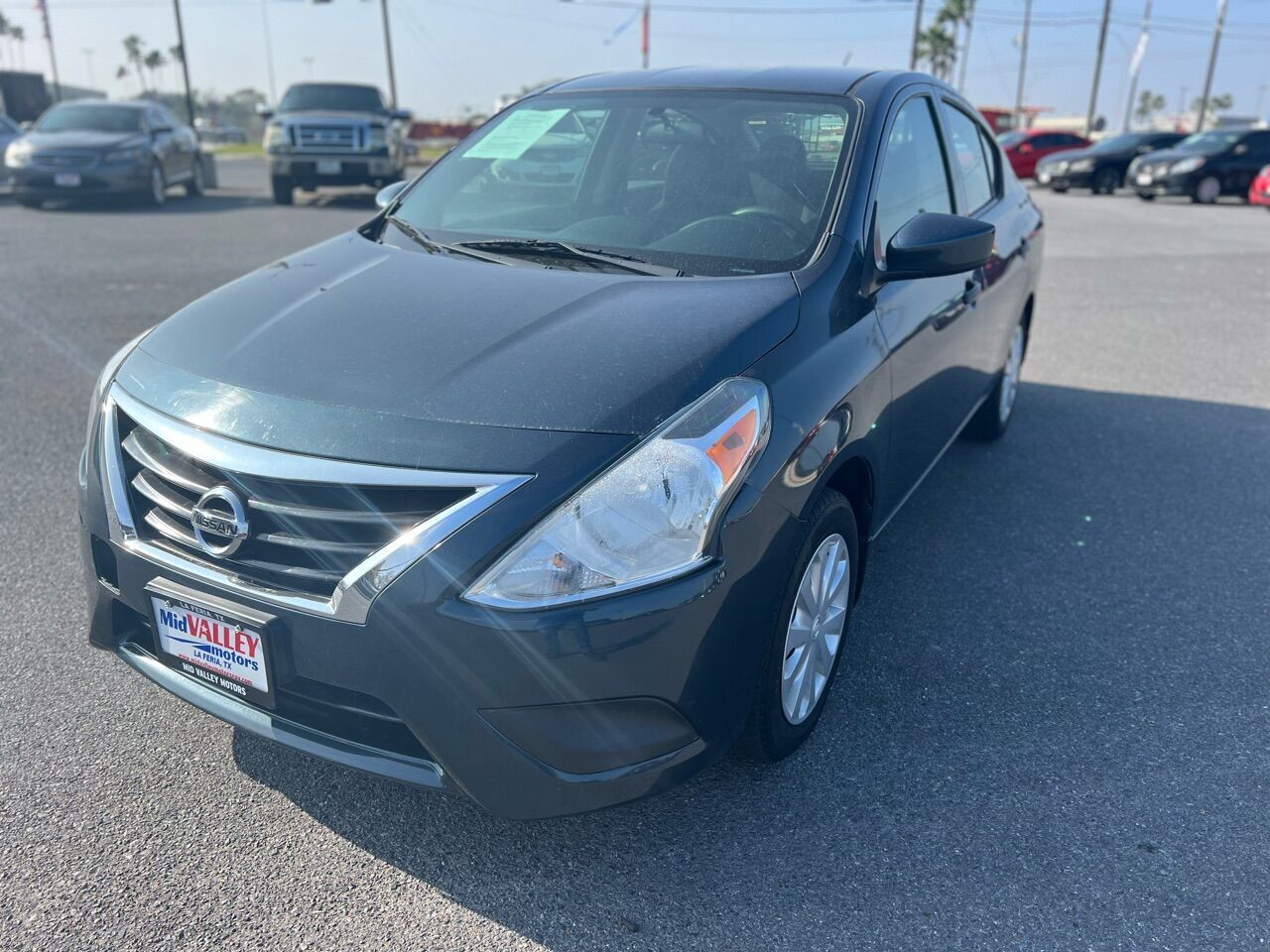 2017 NISSAN Versa