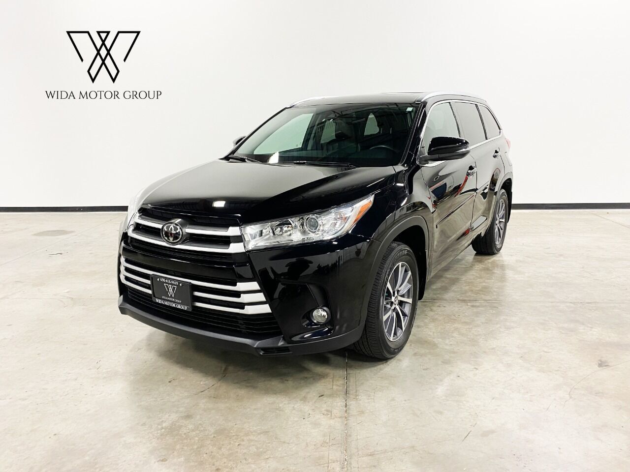 2017 TOYOTA Highlander