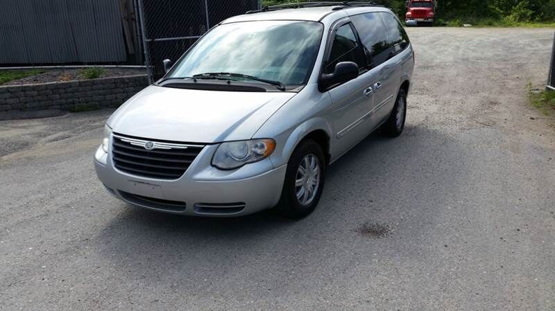 2005 CHRYSLER Town and Country