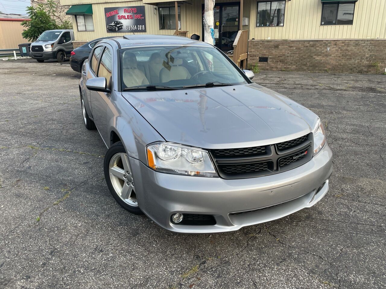 2013 DODGE Avenger