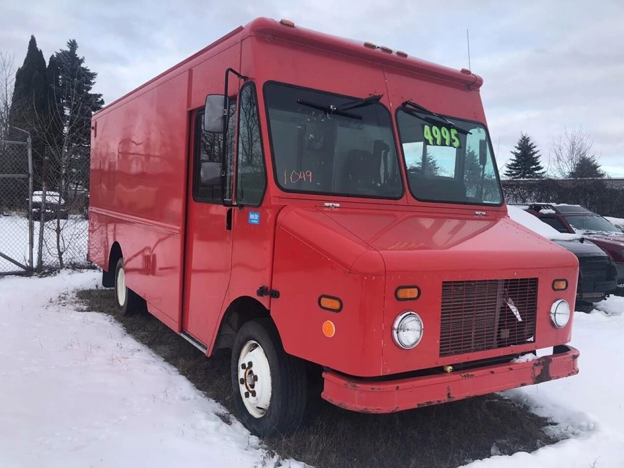 2004 FREIGHTLINER MT 45 Chassis
