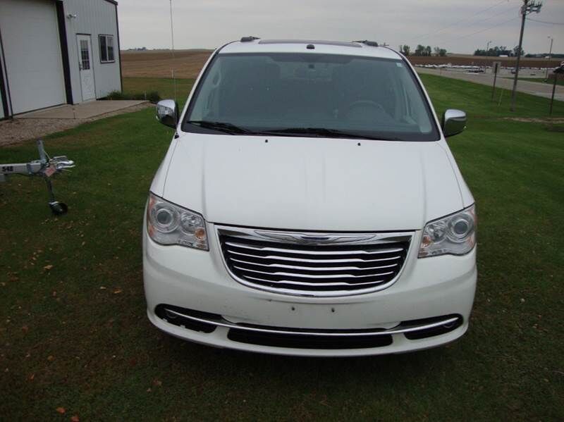 2011 CHRYSLER Town and Country