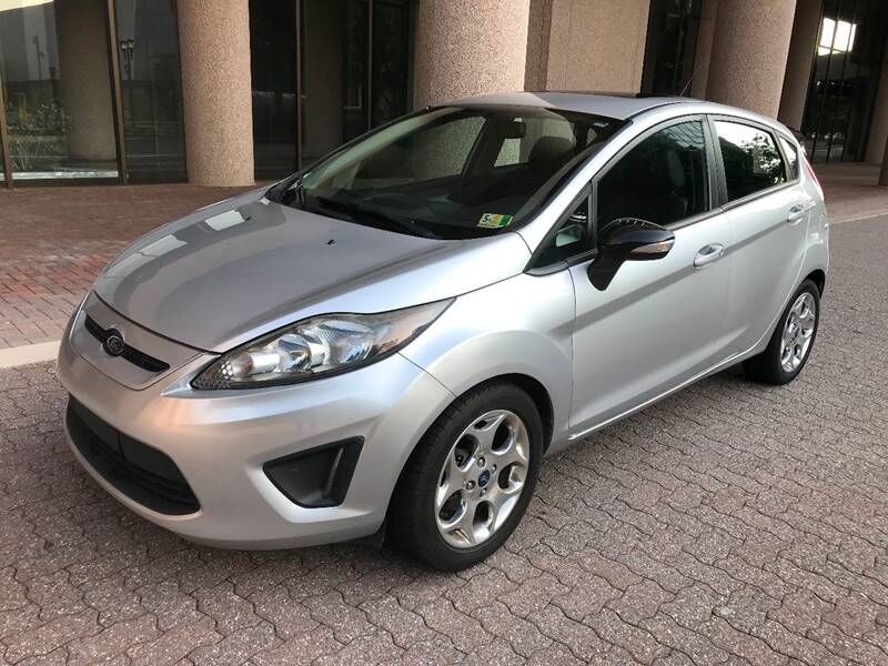 2013 FORD Fiesta