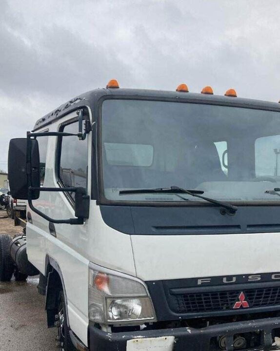 2005 MITSUBISHI FUSO FK617