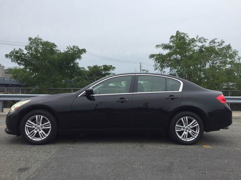 2010 INFINITI G37