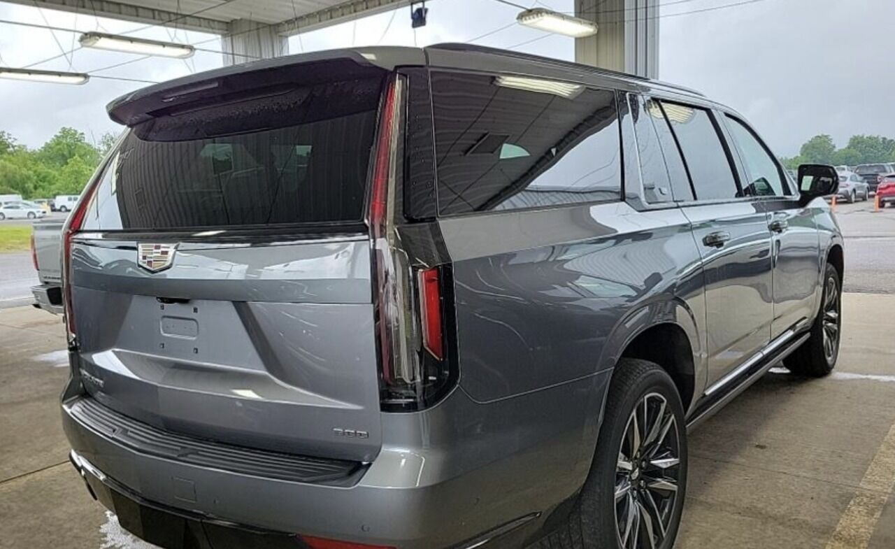 2021 CADILLAC Escalade ESV