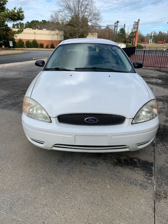 2005 FORD Taurus