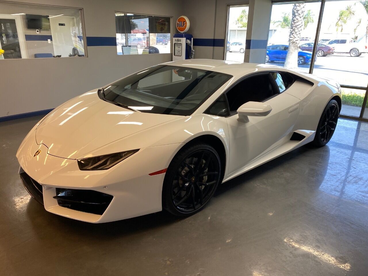 2018 LAMBORGHINI Huracan