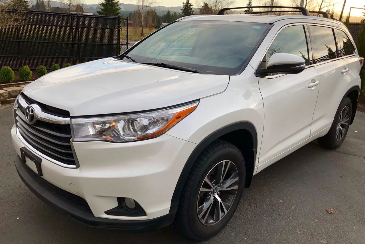 2016 TOYOTA Highlander