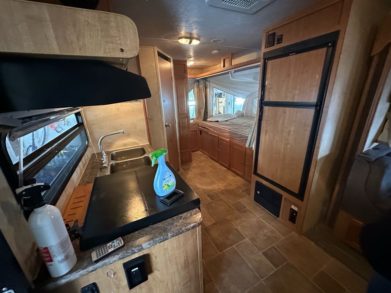 2010 FOREST RIVER Flagstaff Lite Weight Trailers