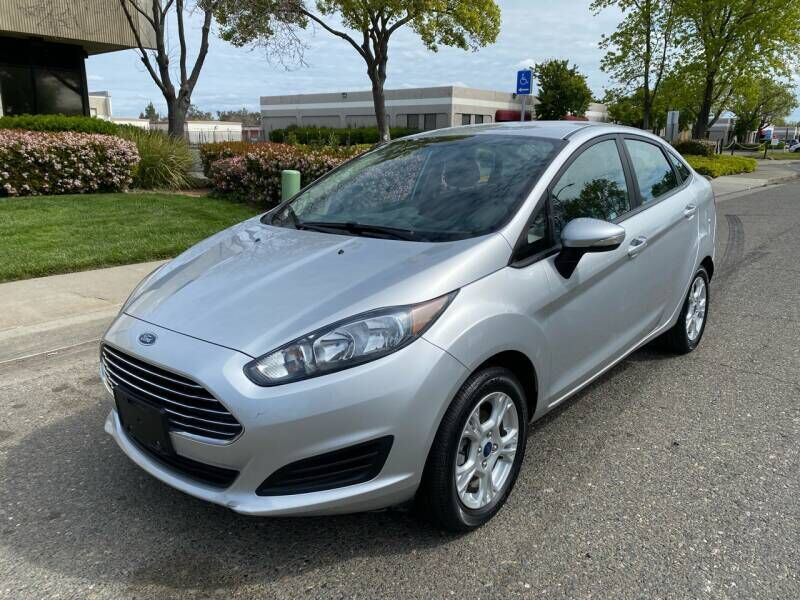 2016 FORD Fiesta