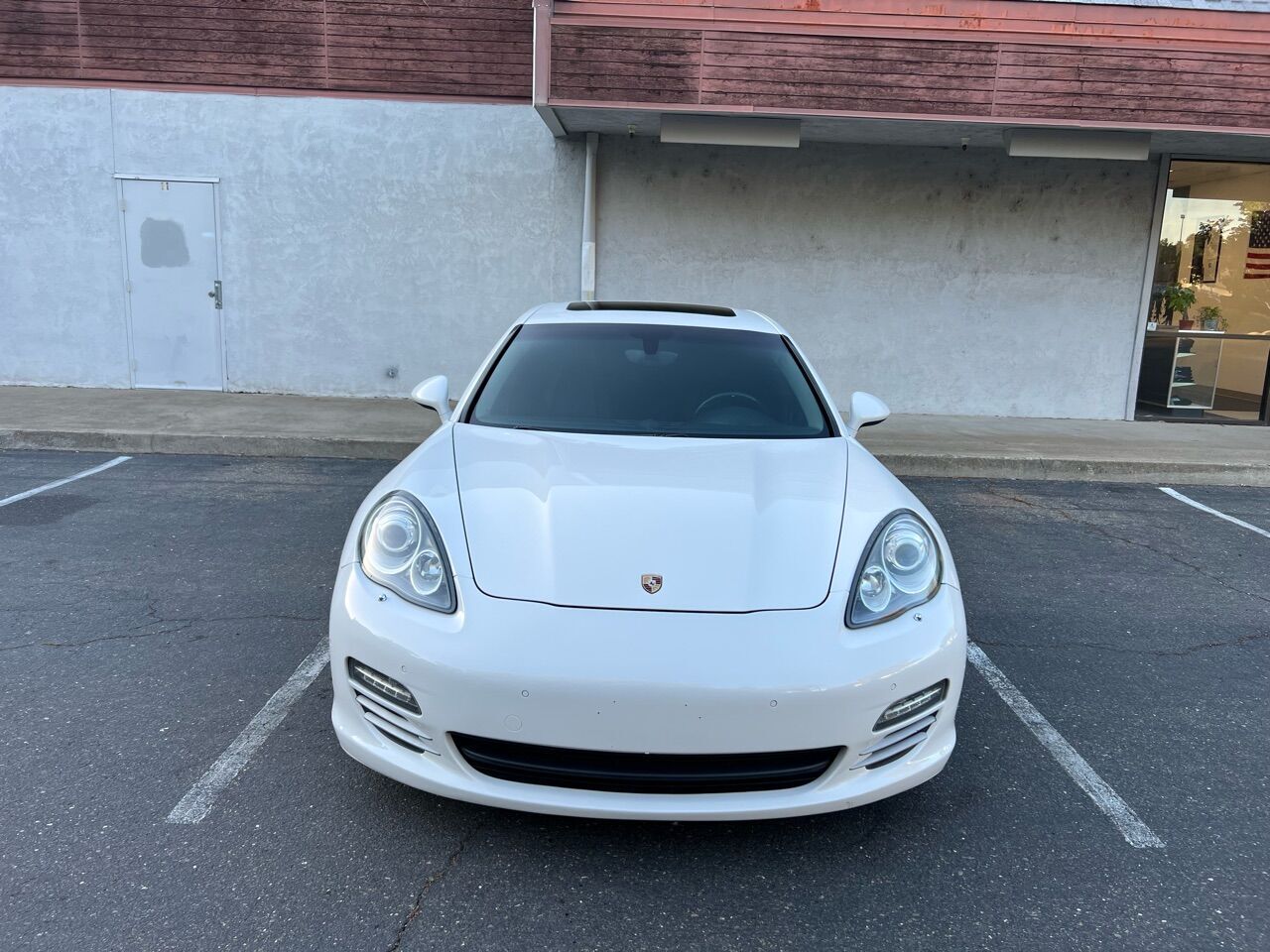 PORSCHE