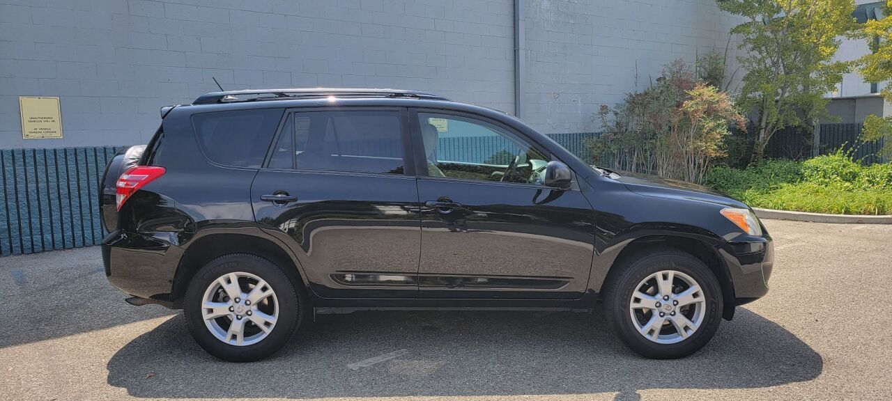 2011 TOYOTA RAV4
