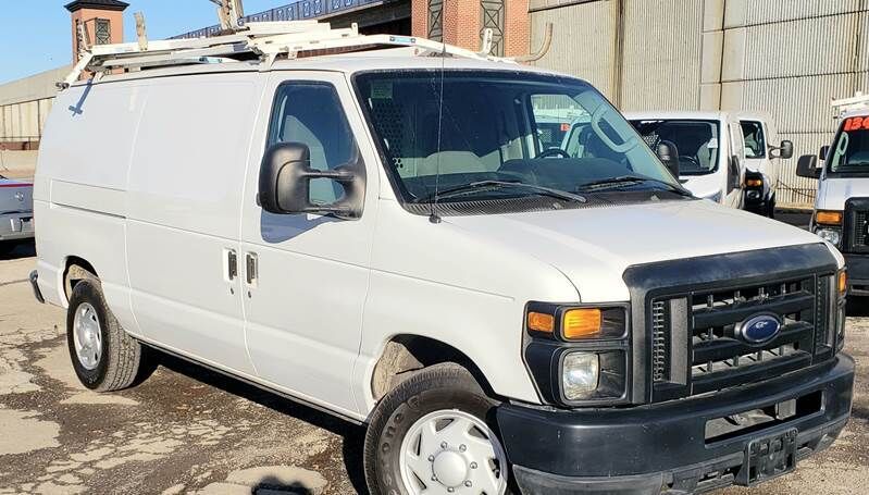 2012 FORD E-250