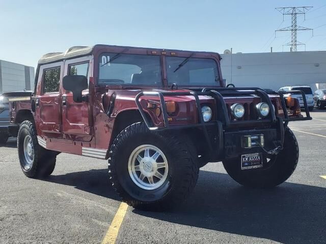 HUMMER H1