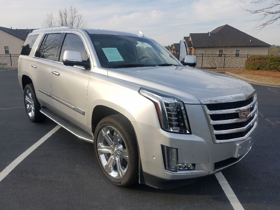 2017 CADILLAC Escalade