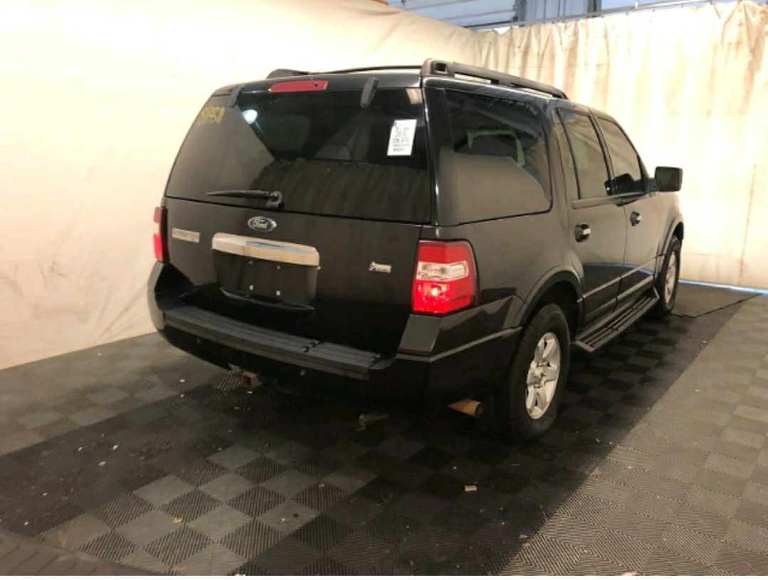 2010 FORD Expedition