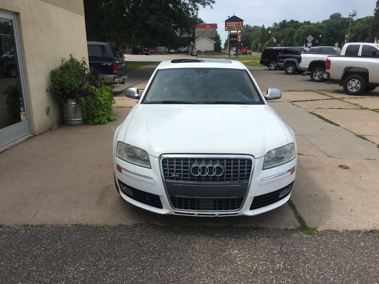 2008 AUDI S8