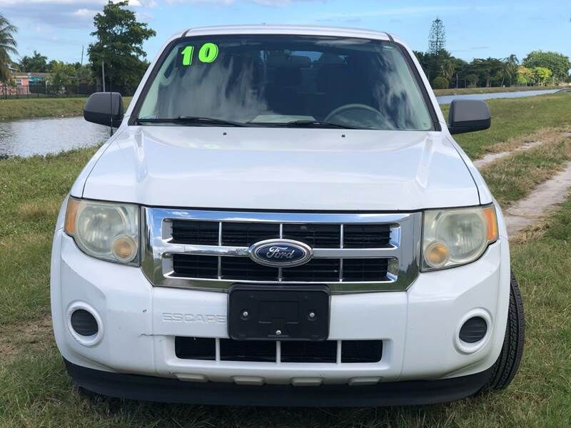 2010 FORD Escape