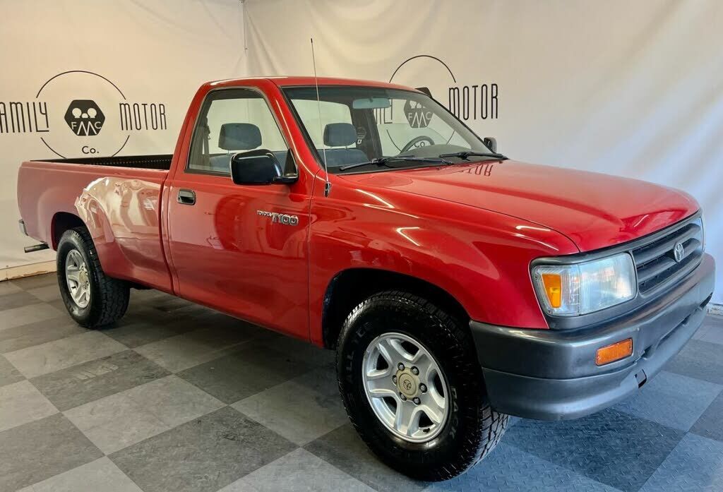 Toyota T100