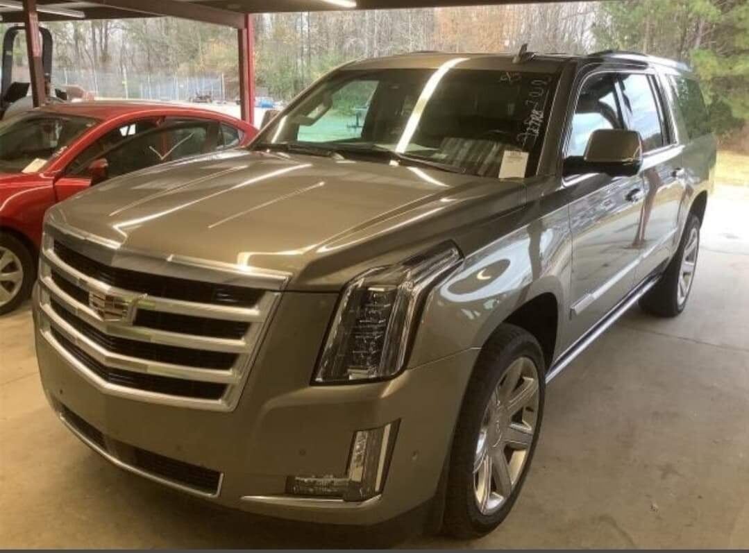 2019 CADILLAC Escalade ESV