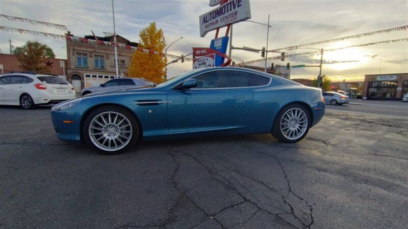 Aston Martin DB9