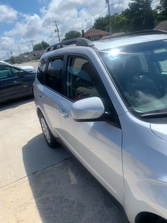 2013 SUBARU Forester