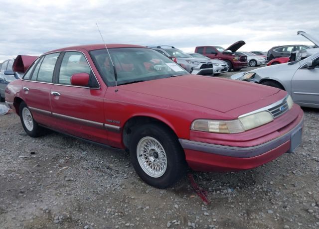 Ford Crown Victoria