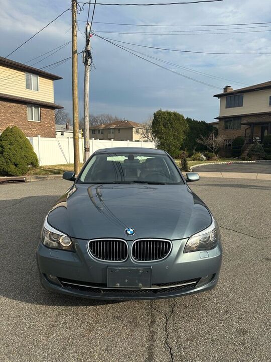 BMW 550i