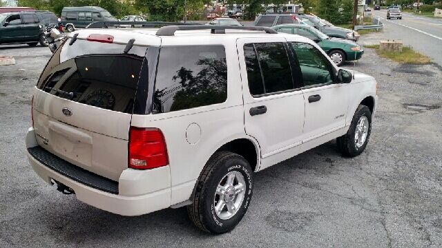 2004 FORD Explorer