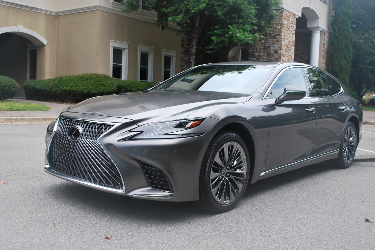 2018 LEXUS LS