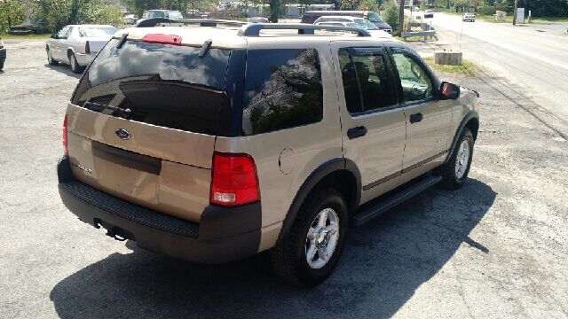 2004 FORD Explorer
