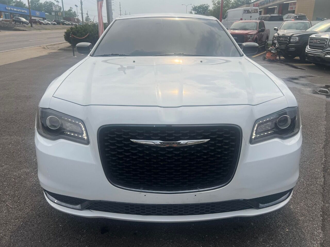 2019 CHRYSLER 300