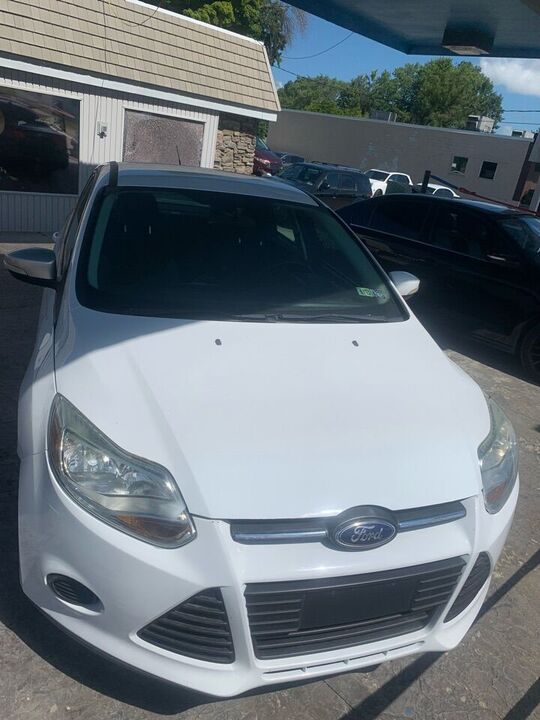 2014 FORD Focus