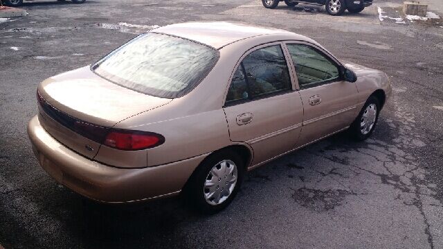 1999 FORD Escort