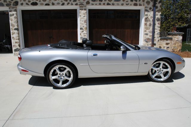 2001 JAGUAR XKR