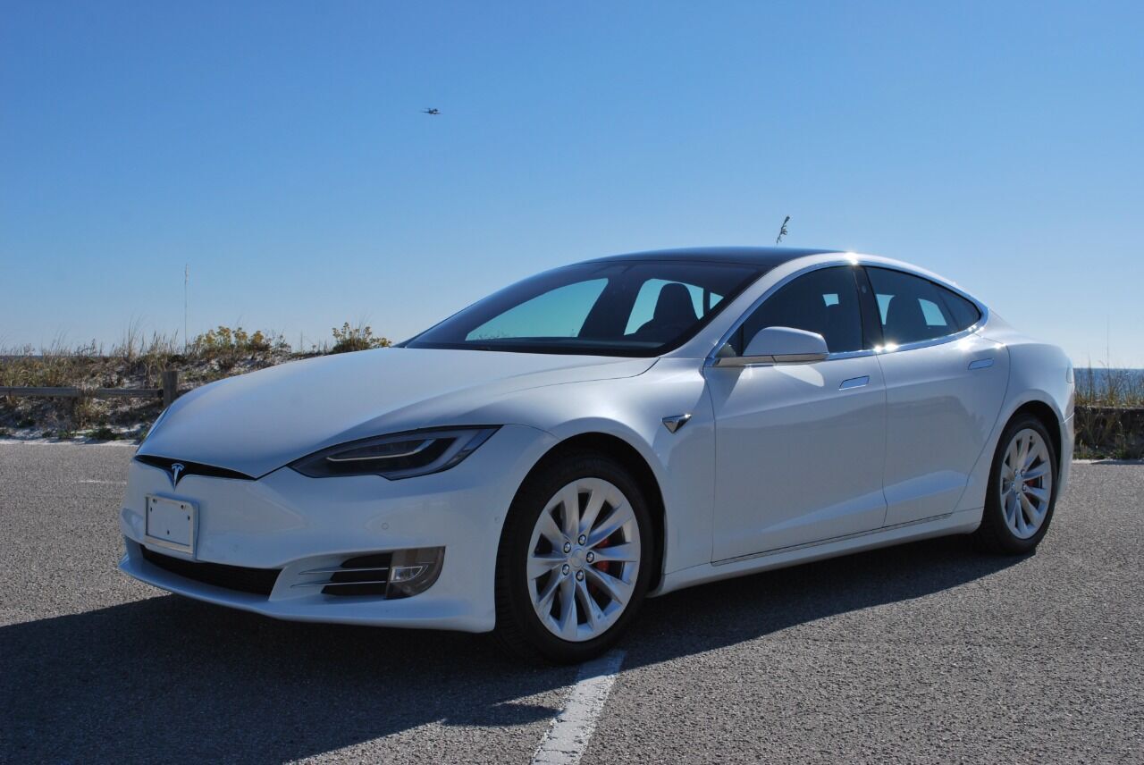 2019 TESLA Model S