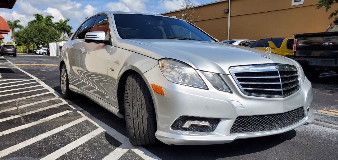 2011 MERCEDES-BENZ E-Class