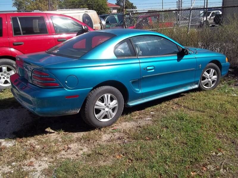 1995 FORD Mustang